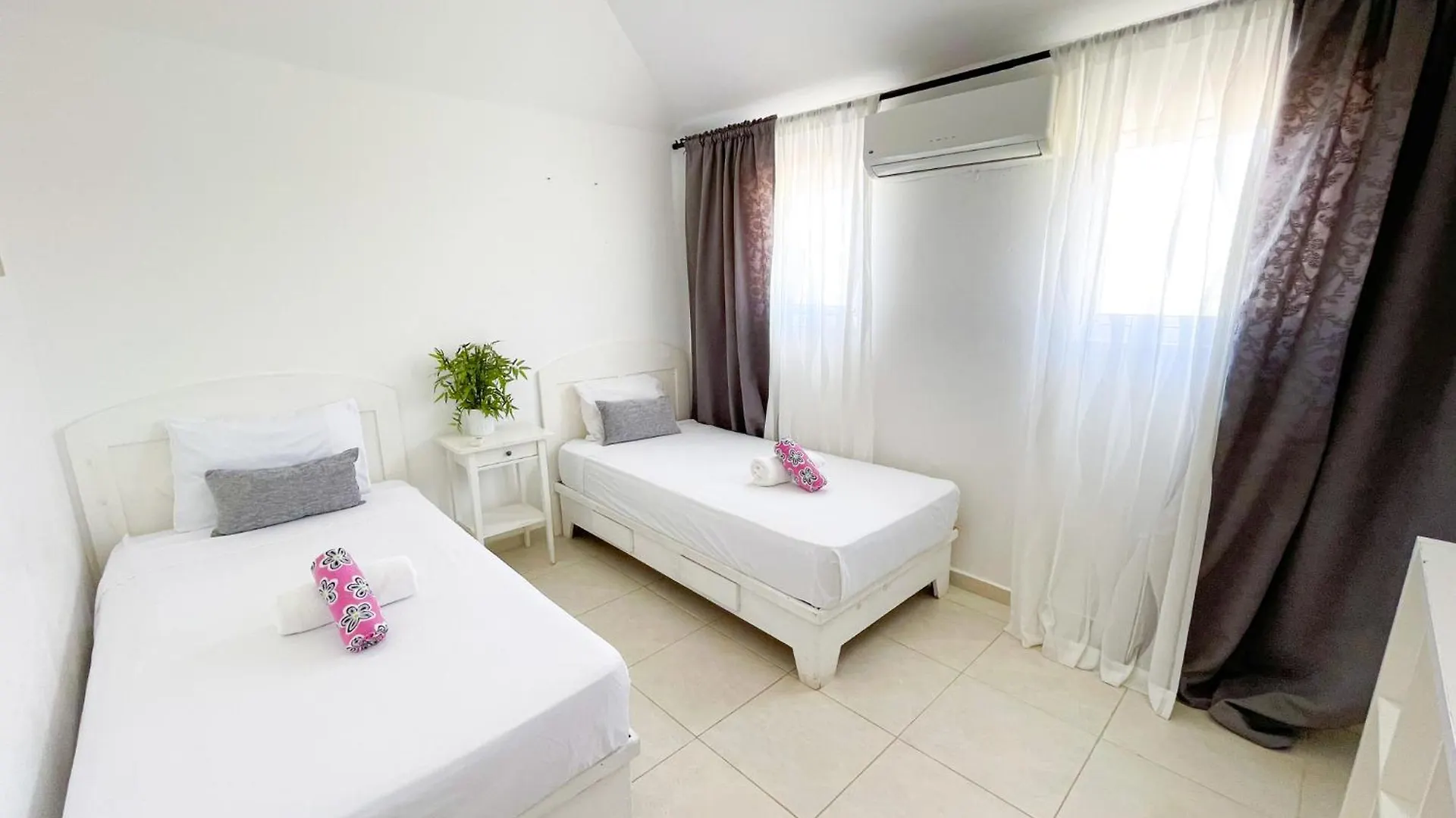 Los Corales Bavaro Beachside Hotel Wifi Bbq Beach Club & Spa Punta Cana